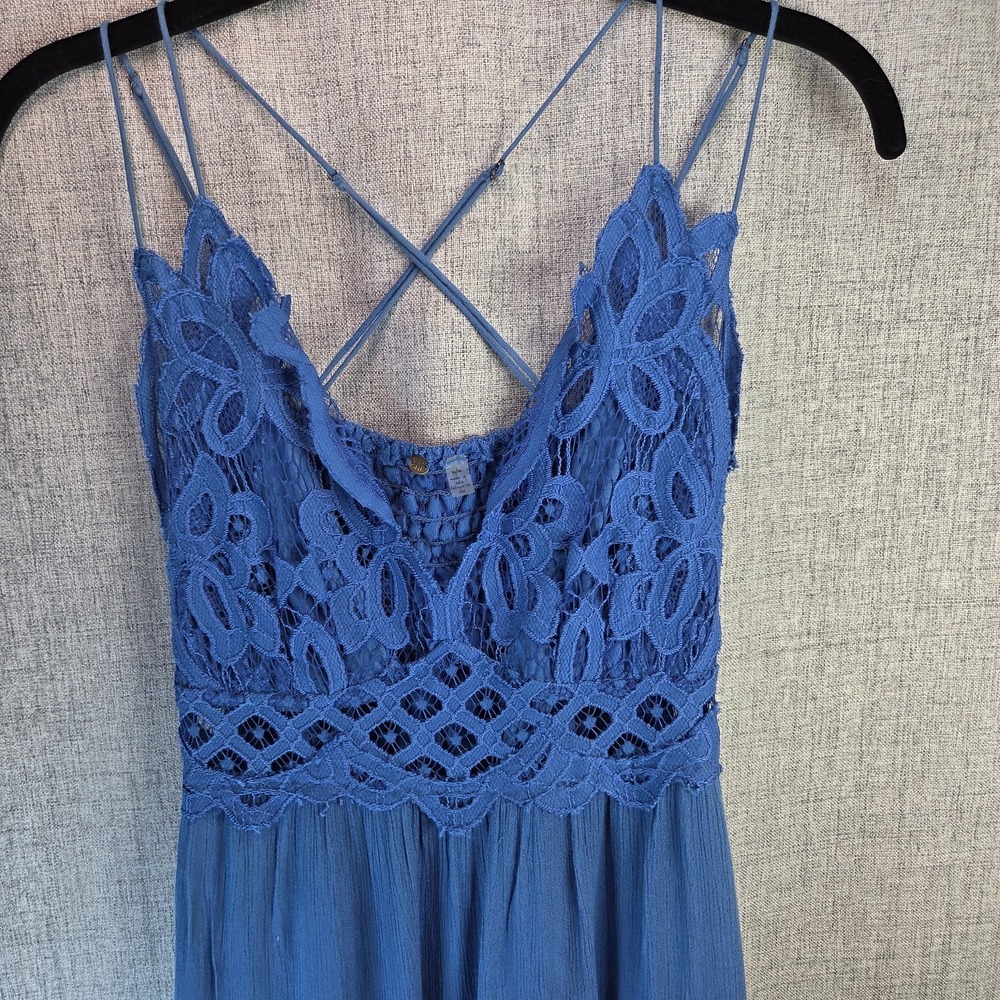 Free People Adella Blue Lace Mini Slip Dress Medium V-Neck Strappy Ruffle Fairy
